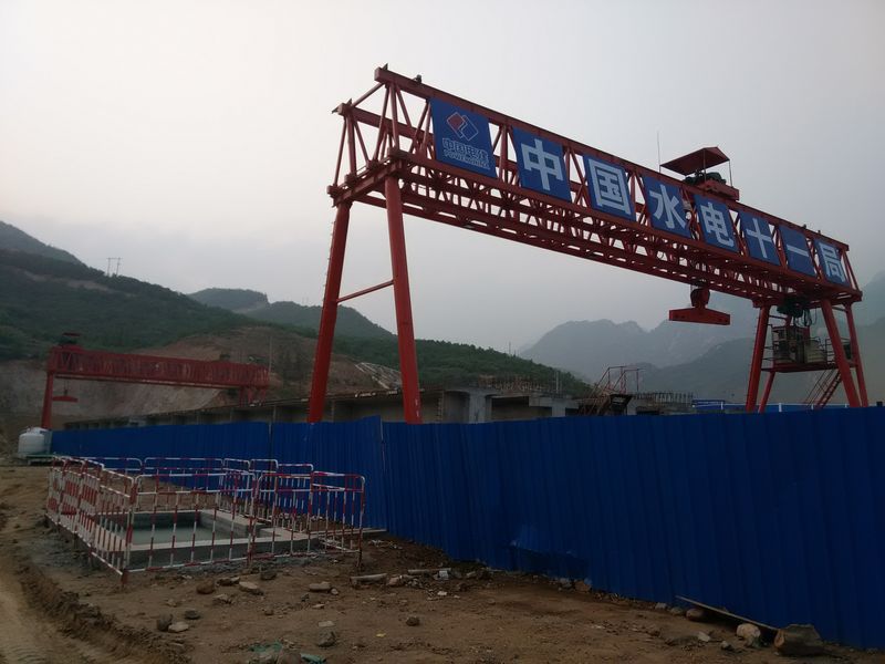 提梁機MG80-28M H=9M 中水十一局承建西峽縣宛西發（fā）電有限（xiàn）公司